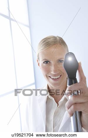 Picture - Ophthalmoscope. Fotosearch