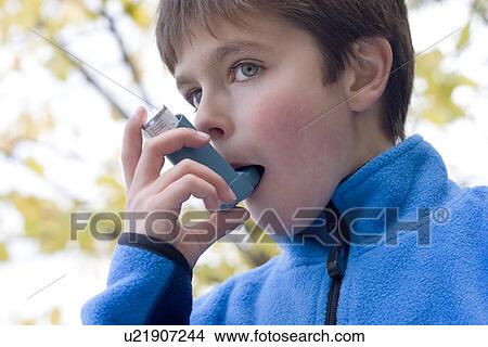 Picture - Treating an asthma attack. Fotosearch