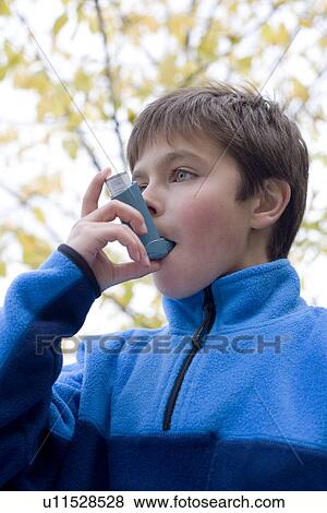 Stock Photo - Treating an asthma attack. Fotosearch