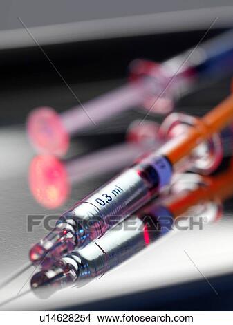 Picture - Syringes. Fotosearch