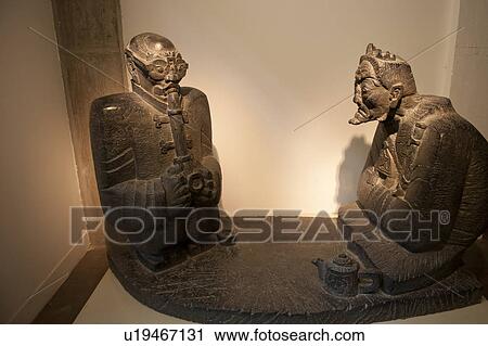 Stock Image - Statues in the Ke Center for the Contemporary Arts, Shanghai, China. Fotosearch