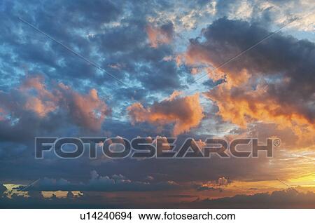 Picture - Sunset sky. Fotosearch