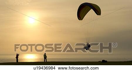 Tourist paragliding, Av De La Aviacion, Miraflores District, Lima Province, Peru View Large Photo Image Picture - Tourist paragliding, Av De La Aviacion, Miraflores District, Lima Province, Peru. Fotosearch