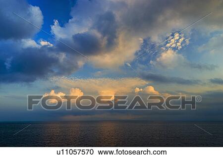 Stock Image - Aegean Sea horizon. Fotosearch