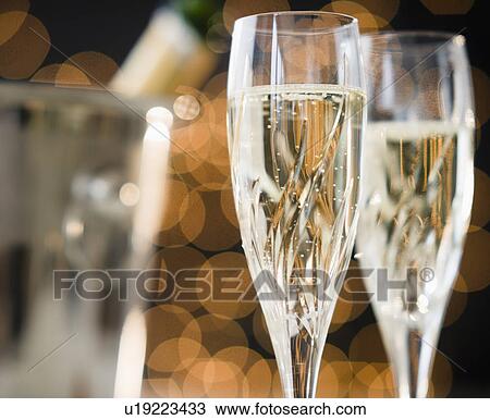 champagne flutes in bucket