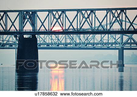 USA, Kentucky, Louisville, Sunrise by Ohio River View Large Photo Image Stock Image - USA, Kentucky, Louisville, Sunrise by Ohio River. Fotosearch