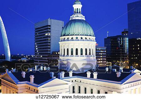 Stock Photo - USA, Missouri, St. Louis, Courthouse at dusk. Fotosearch