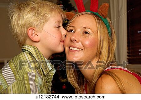 Picture - Kiss for Mom. Fotosearch