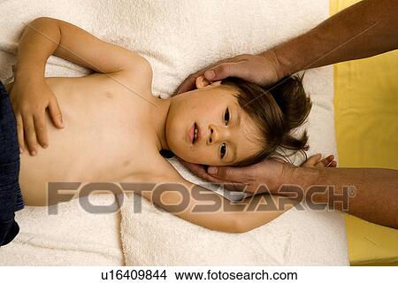 Picture - Sick kid. Fotosearch
