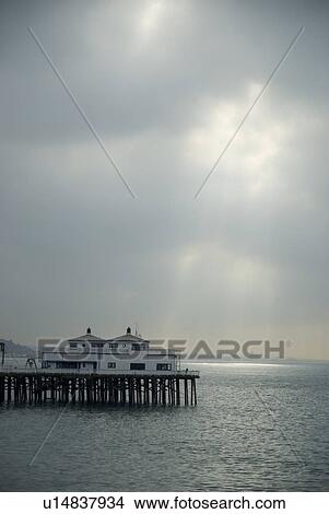 Picture - Building on a pier. Fotosearch