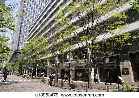 Street in Marunouchi View Large Photo Image Stock Photo - Street in Marunouchi. Fotosearch