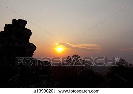 Sun Setting Over Phom Bakheng View Large Photo Image Stock Image - Sun Setting Over Phom Bakheng. Fotosearch