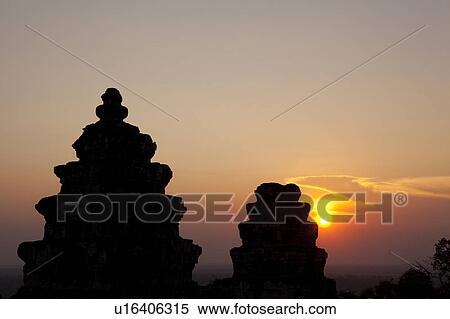 Sunset Over Phom Bakheng View Large Photo Image Stock Photography - Sunset Over Phom Bakheng. Fotosearch