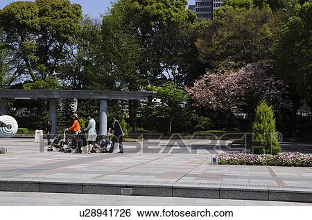 Stock Photograph - Wadakura Fountain Park. Fotosearch