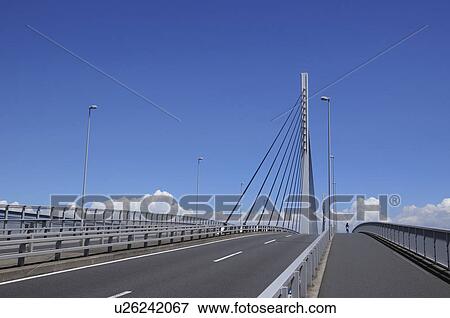 Stock Photo - Kiyosuna Ohashi. Fotosearch