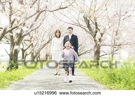 Stock Photograph - Portrait of family. Fotosearch