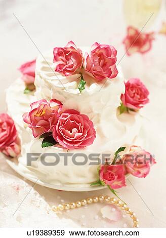 Stock Photo - Wedding cake. Fotosearch