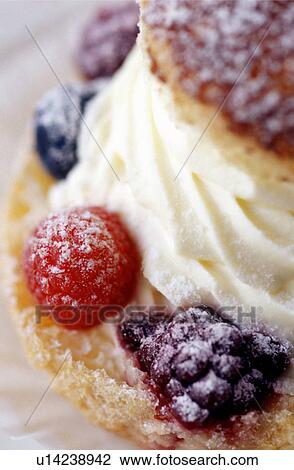 Stock Image - Eclair. Fotosearch