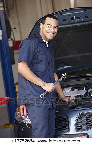 Picture - Mechanic at work. Fotosearch