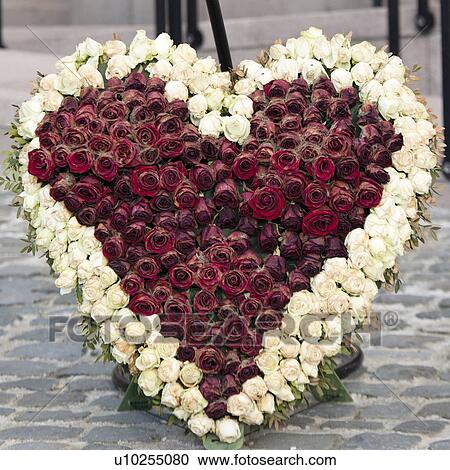 Heart shaped wreath at Norwegian Parliament building, Storting, Oslo, Norway View Large Photo Image Stock Image - Heart shaped wreath at Norwegian Parliament building, Storting, Oslo, Norway. Fotosearch