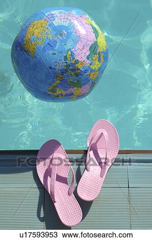 globe flip flops