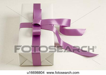 Gift View Large Photo Image Picture - Gift. Fotosearch