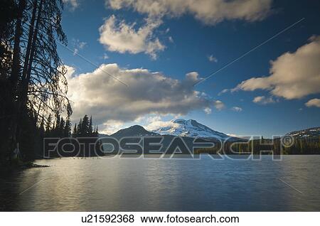 USA, Oregon, Deschutes County, scenic view of Sparks Lake View Large Photo Image Stock Photo - USA, Oregon, Deschutes County, scenic view of Sparks Lake. Fotosearch
