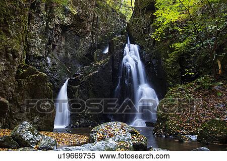 Stock Photography - Fudo-no-taki waterfall, Okayama Prefecture, Honshu, Japan. Fotosearch