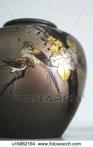 Picture - Elegant vase. Fotosearch