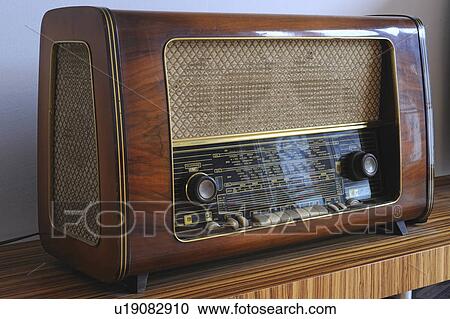 Old-fashioned radio View Large Photo Image Stock Image - Old-fashioned radio. Fotosearch