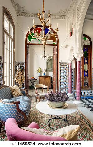 Picture - Beautiful Moroccan style townhouse. Fotosearch