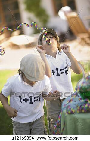 Picture - Twins. Fotosearch