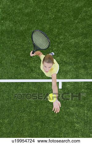 Picture - Woman playing golf. Fotosearch