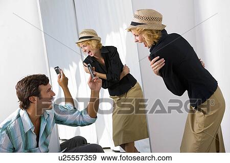 Stock Photo - Couple shopping. Fotosearch