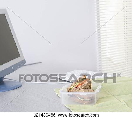 sandwich in lunchbox on desk View Large Photo Image Stock Photograph - sandwich in lunchbox on desk. Fotosearch