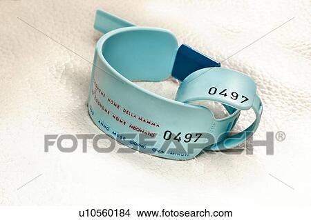 Picture - Newborn and mum hospital bracelets. Fotosearch