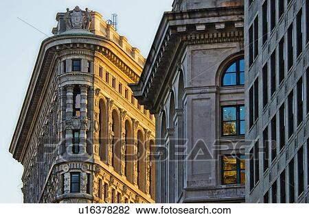 Stock Image - USA, New York State, New York City, Flatiron Building. Fotosearch