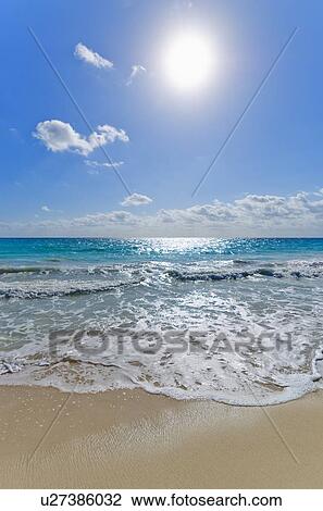 Stock Image - Beach. Fotosearch