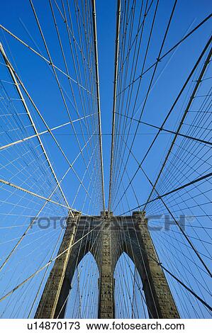 Stock Image - Brooklyn Bridge. Fotosearch