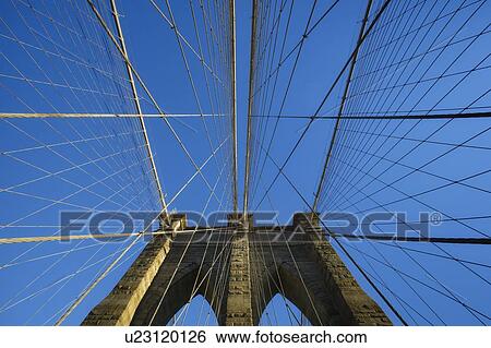 Stock Photograph - Brooklyn Bridge. Fotosearch