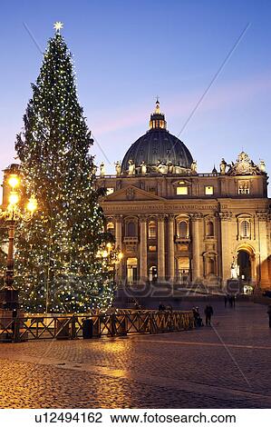 Stock Image - Saint Peter's Square and Saint Peter's Basilica in Christmas time. Fotosearch