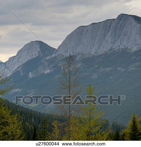 Mountains, Jasper National Park, Alberta, Canada View Large Photo Image Picture - Mountains, Jasper National Park, Alberta, Canada. Fotosearch