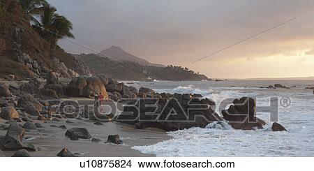 Picture - Rock formations on the coast, Sayulita, Nayarit, Mexico. Fotosearch