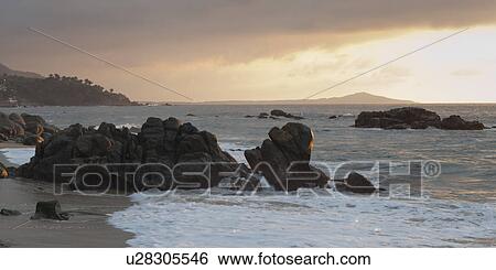 Stock Photograph - Rock formations on the coast, Sayulita, Nayarit, Mexico. Fotosearch