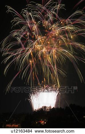 Picture - Fireworks, Ibaraki Prefecture, Japan. Fotosearch