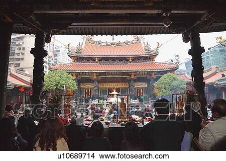 Longshan Temple, Taipei, Taiwan View Large Photo Image Picture - Longshan Temple, Taipei, Taiwan. Fotosearch