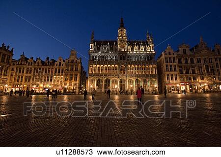 Nightscape of King's Place (Maison du Roi) on The Grand Place (Grand-Place) View Large Photo Image Stock Image - Nightscape of King's Place (Maison du Roi) on The Grand Place (Grand-Place). Fotosearch