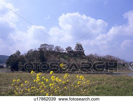 Ozu castle and Hishi River, Ozu City, Ehime Prefecture, Japan View Large Photo Image Stock Photo - Ozu castle and Hishi River, Ozu City, Ehime Prefecture, Japan. Fotosearch