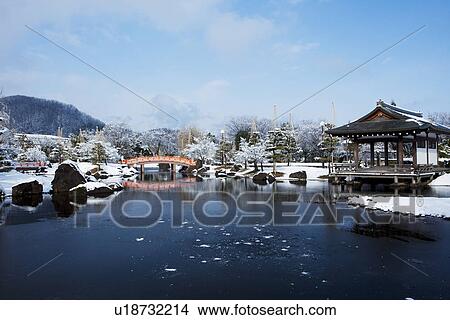 Picture - Yukitsuri in Murasakishikibu park. Fotosearch