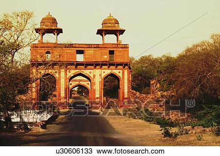 Gateway of a fort, Agra Fort, Agra, Uttar Pradesh, India View Large Photo Image Stock Image - Gateway of a fort, Agra Fort, Agra, Uttar Pradesh, India. Fotosearch